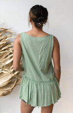 mode, v neck hi/low sleeveless top