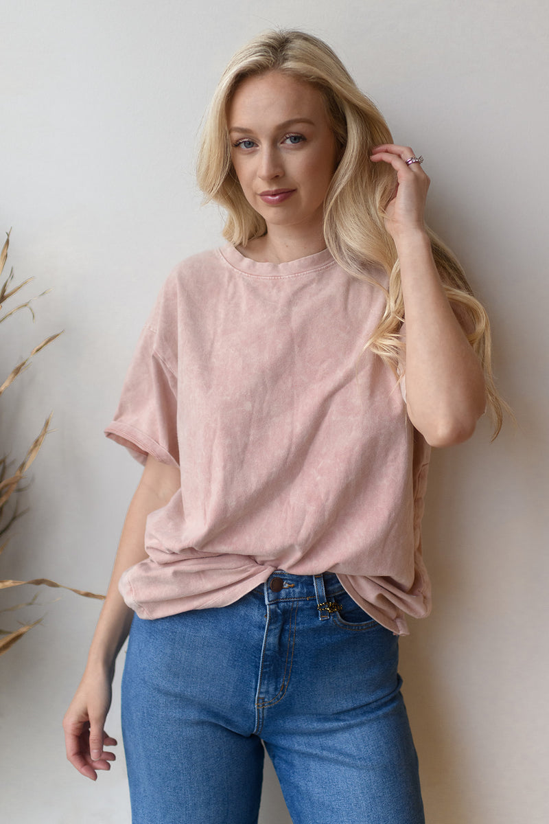 mode, side snap oversized tee