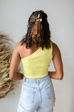 mode, to the side one shoulder knit crop