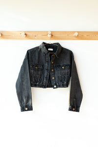 mode, cropped denim jacket