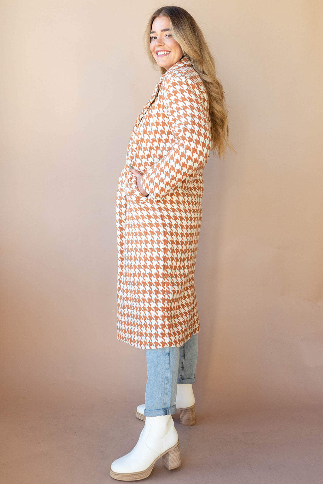 mode, elegant houndstooth coat