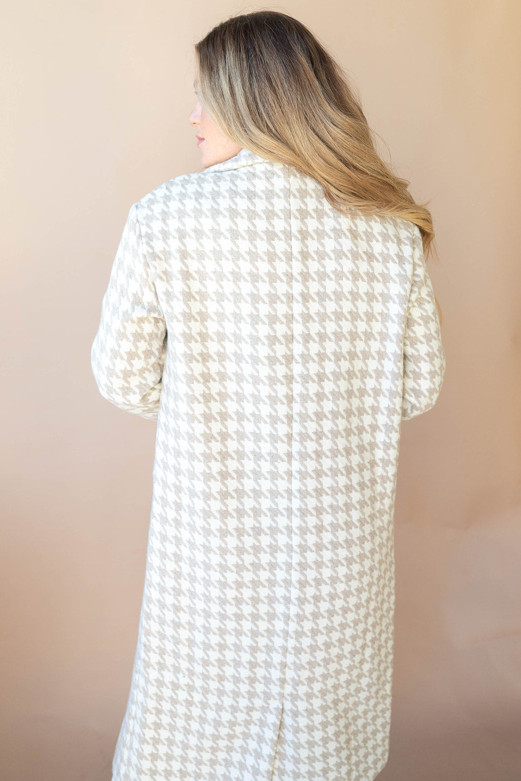mode, elegant houndstooth coat