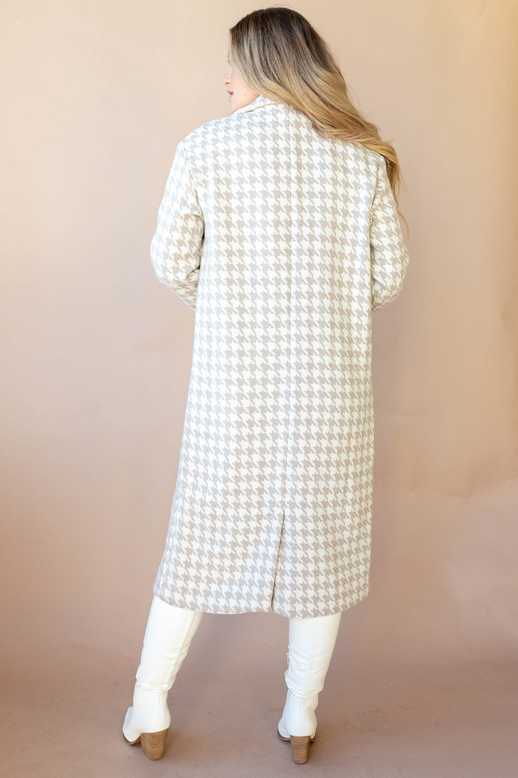 mode, elegant houndstooth coat