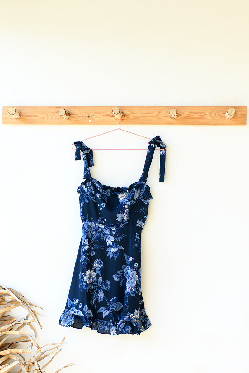 the flower of now ruffle dress