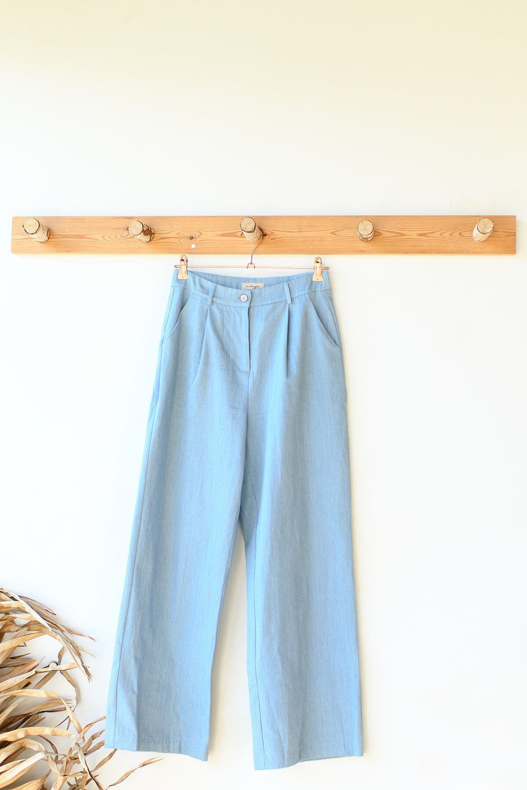 mode, none the less denim jeans