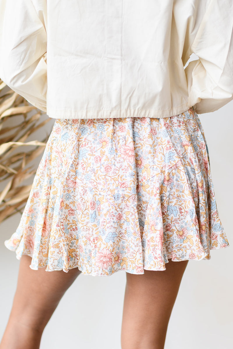 mode, twirl around tie front mini skirt