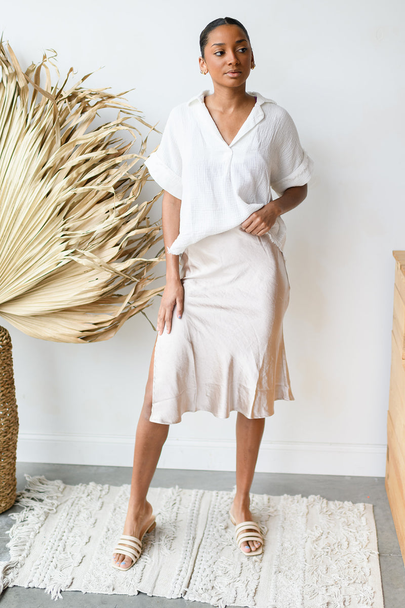 mode, high slits satin midi