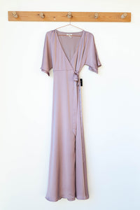mode, unforgettable satin sleeve dress