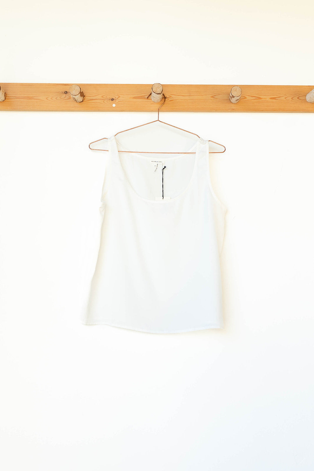 mode, sandi silk tank