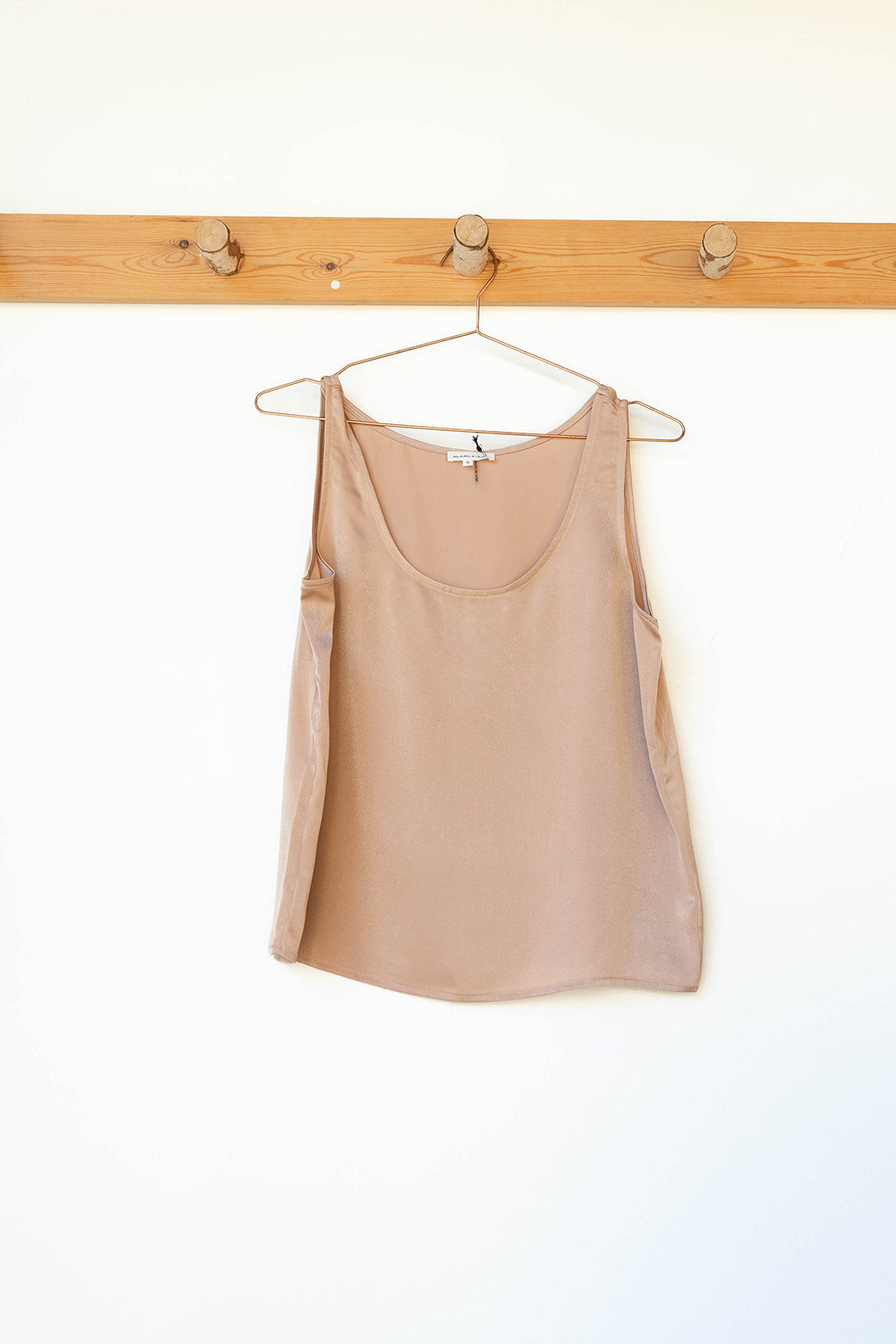 mode, sandi silk tank