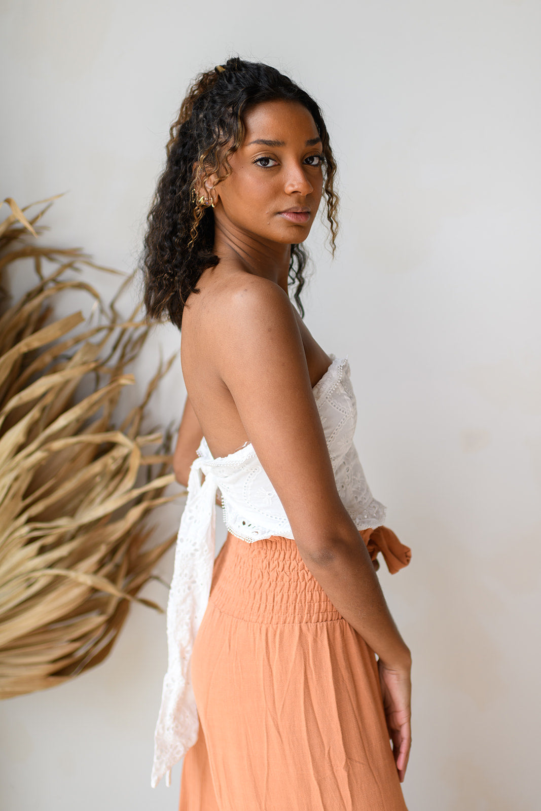 mode, embroidery crop top