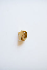 mode, signet cross ring