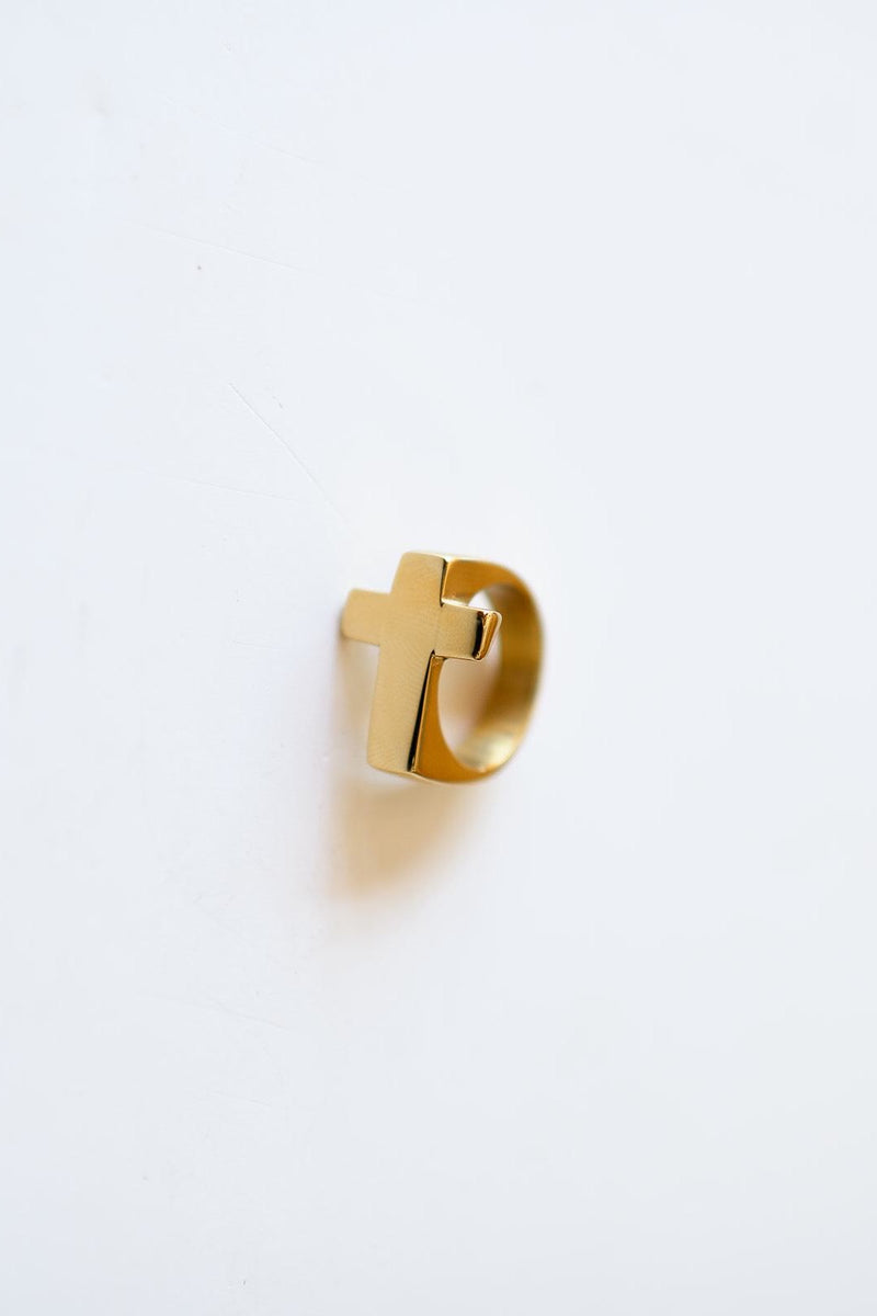 mode, signet cross ring