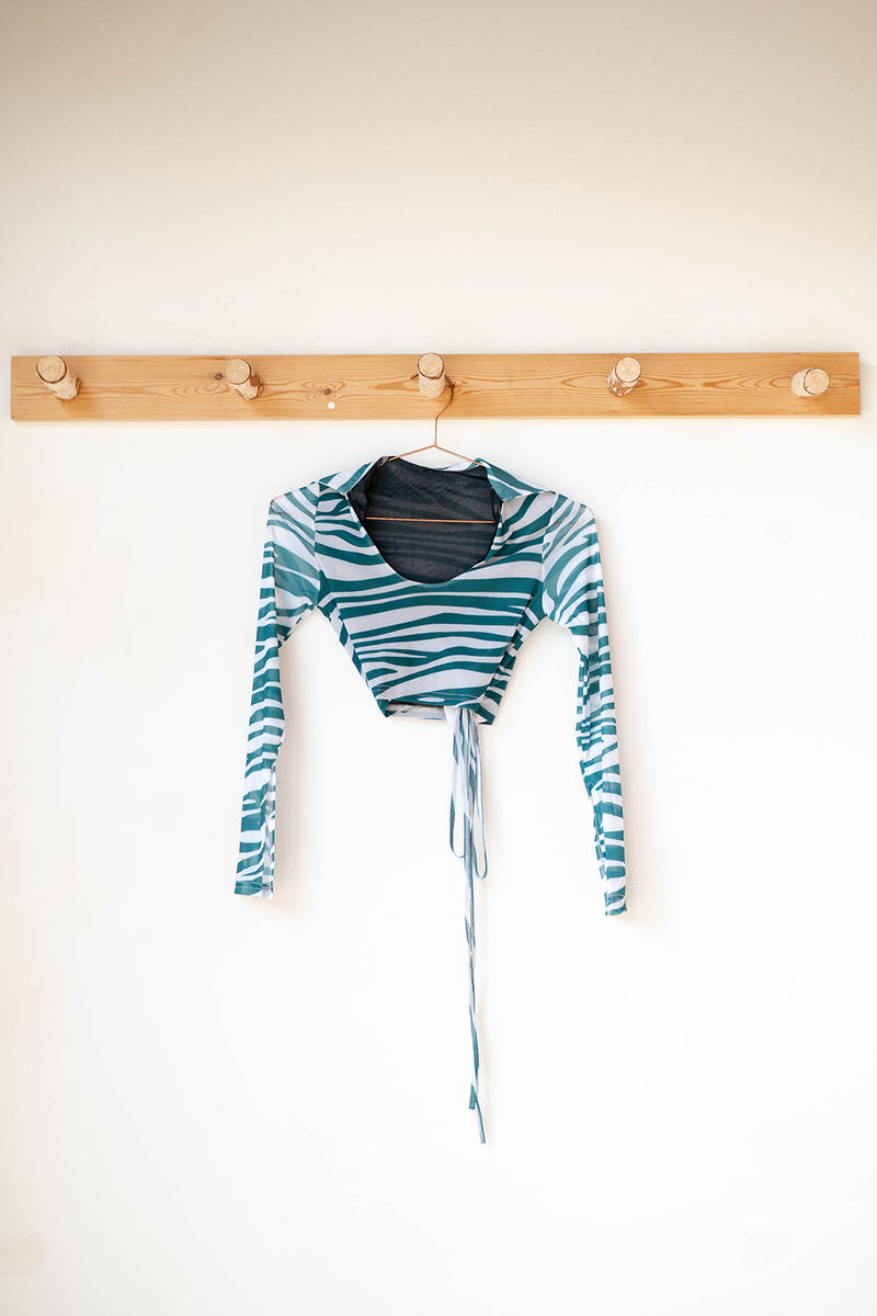 mode, easy there tiger mesh top