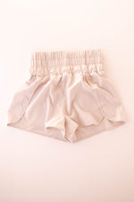 mode, running errands shorts