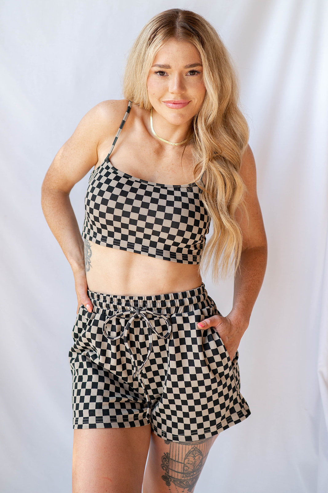 mode, the valley checkered shorts