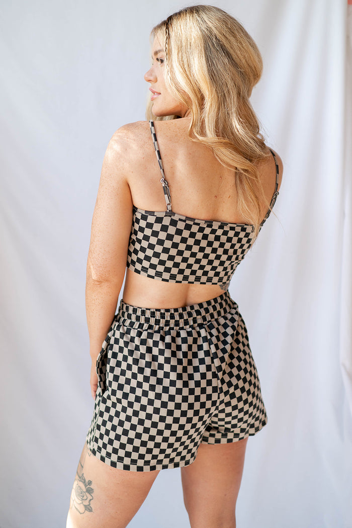 mode, the valley checkered shorts
