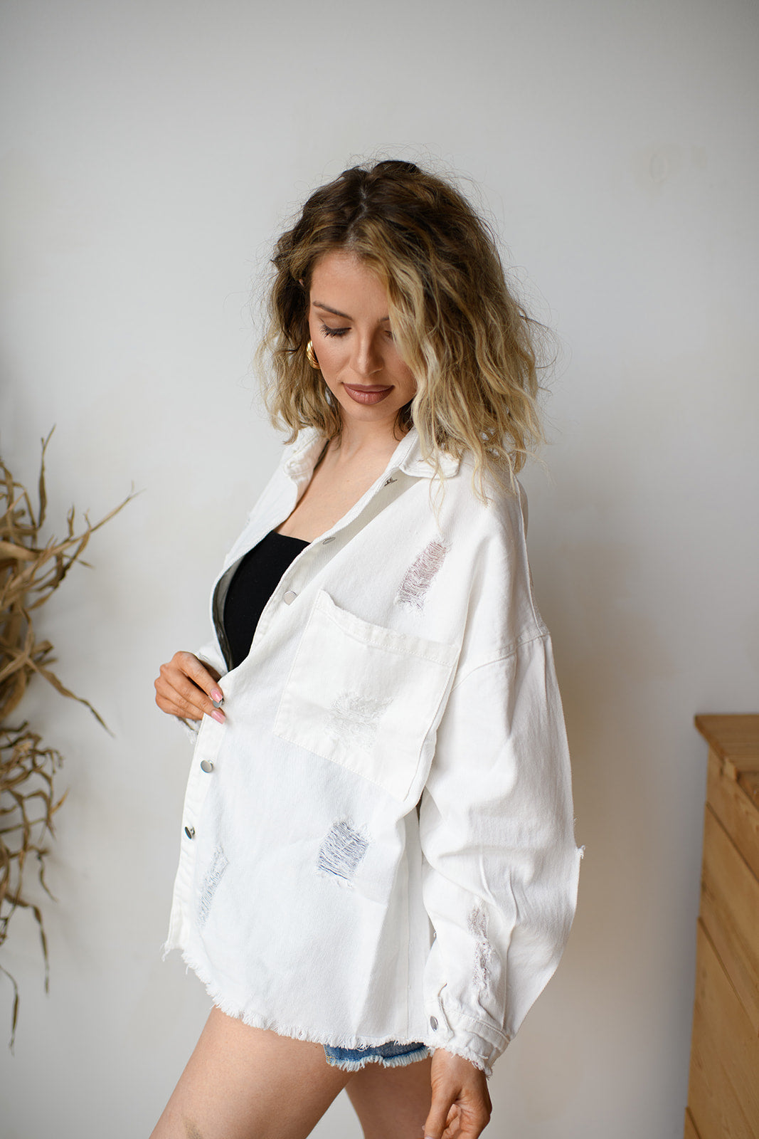 mode, delighted distressed shacket