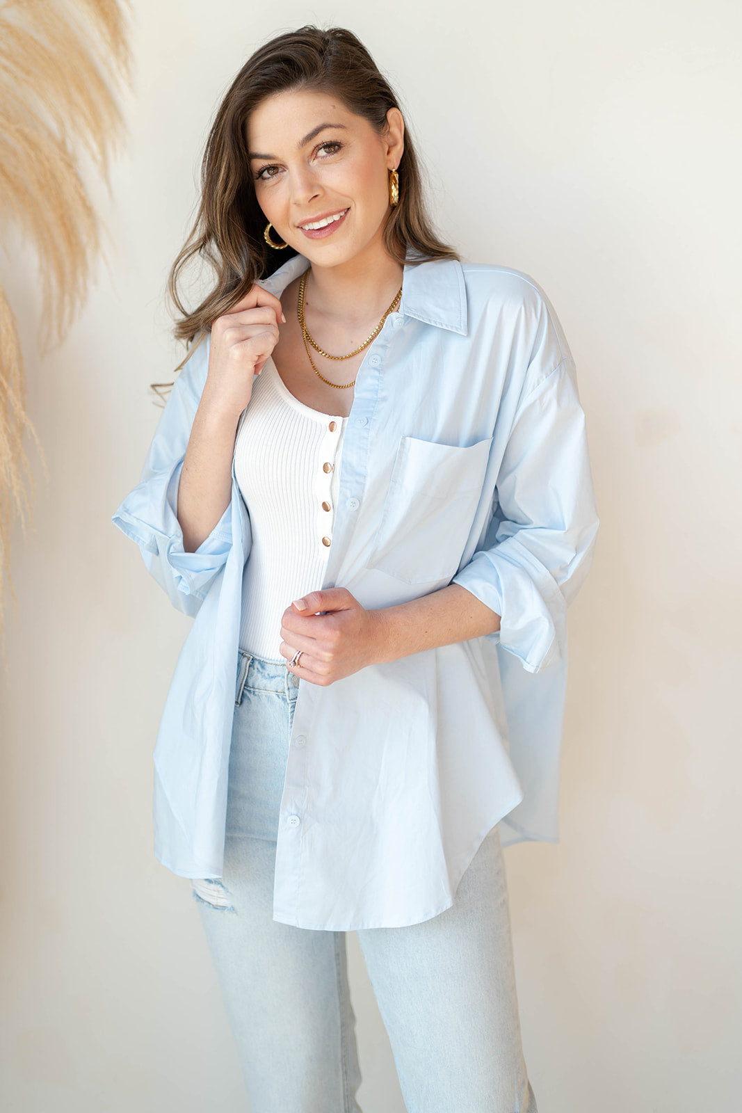 mode, wardrobe essential blouse