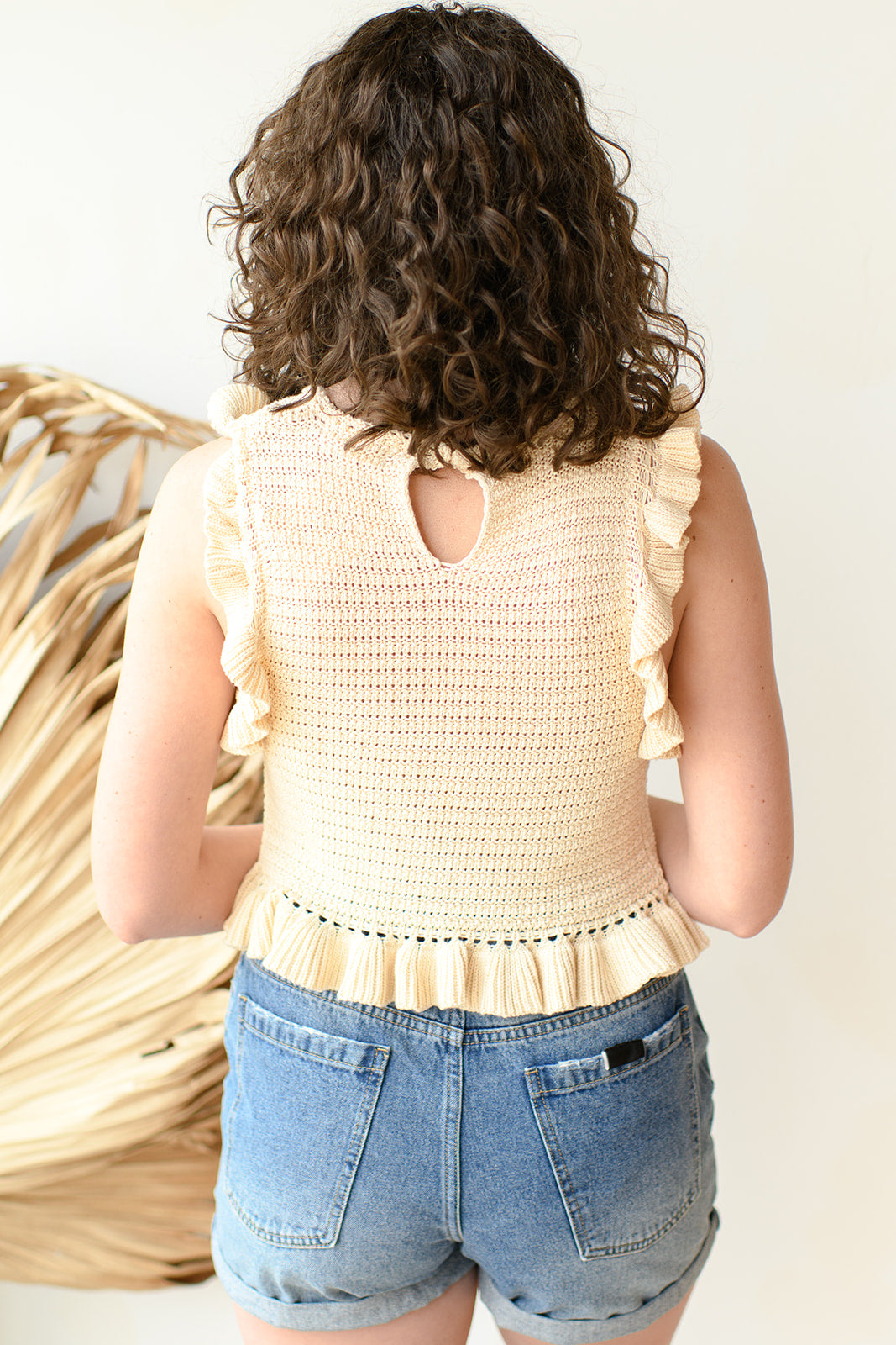 mode, crochet knit ruffle top