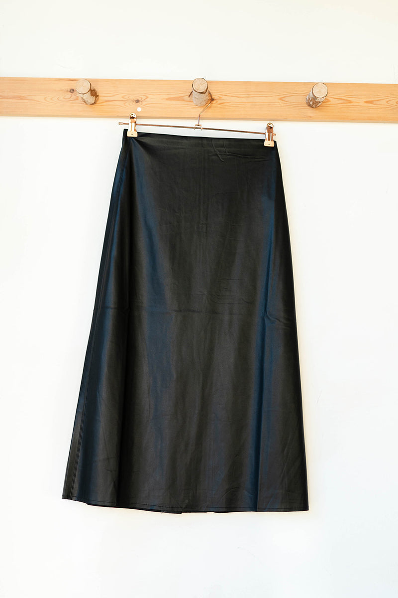 daryn faux leather skirt