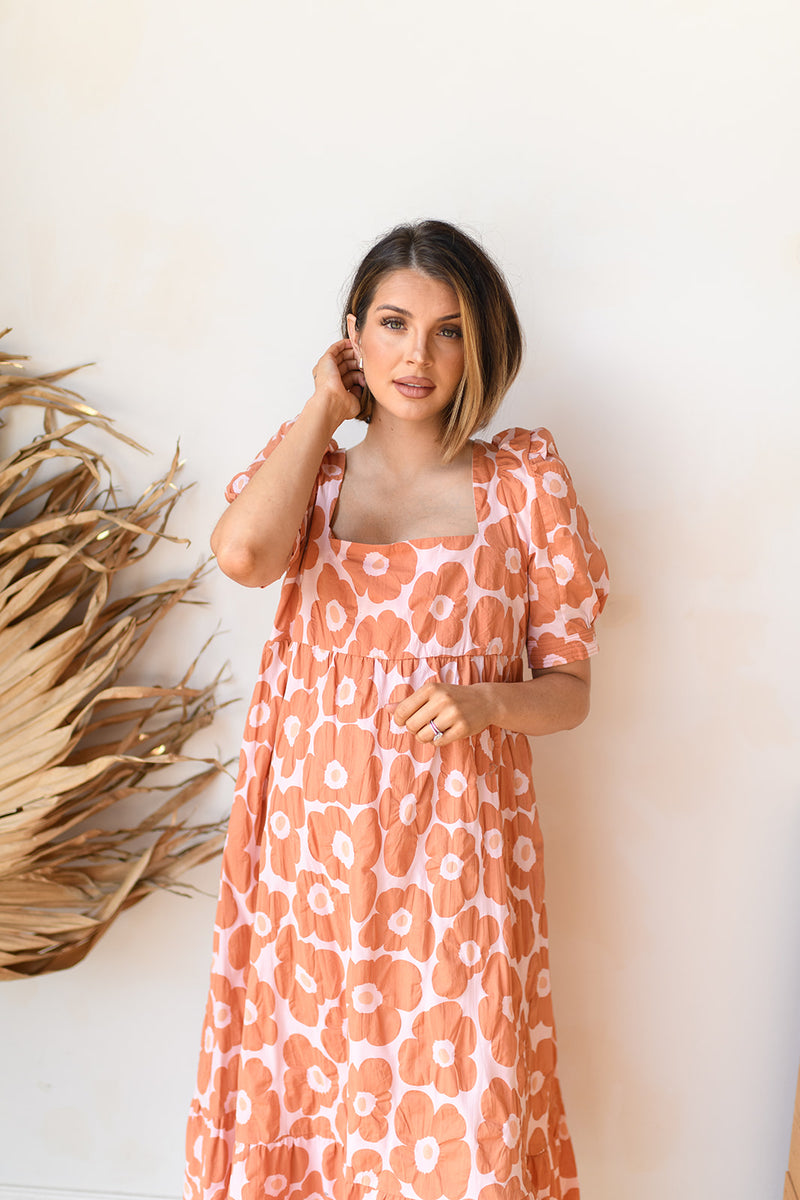 mode, to the maxi dress