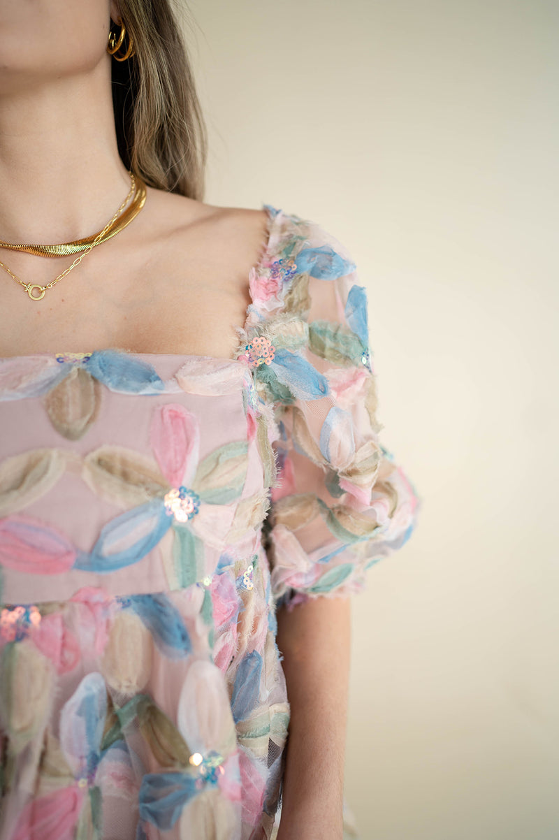 mode, sparkle in her eye dress
