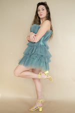 mode, tulle girl mini dress