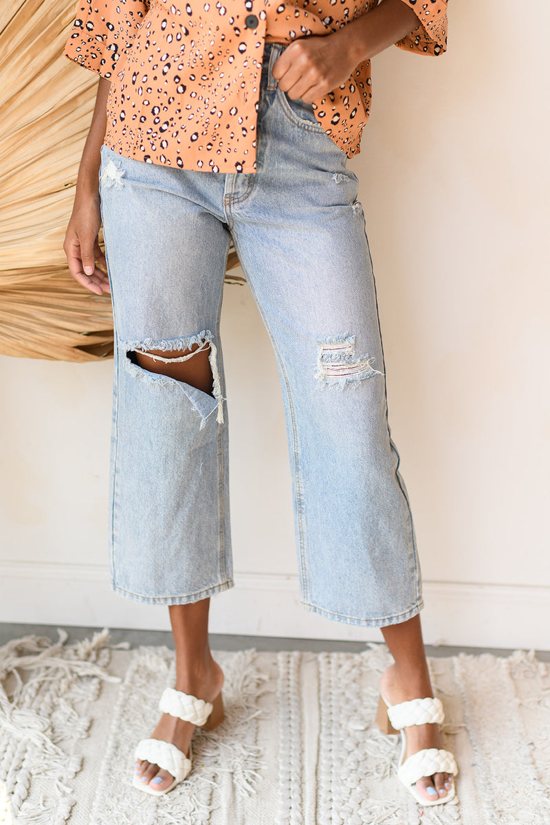 mode, chloe peek knee jeans