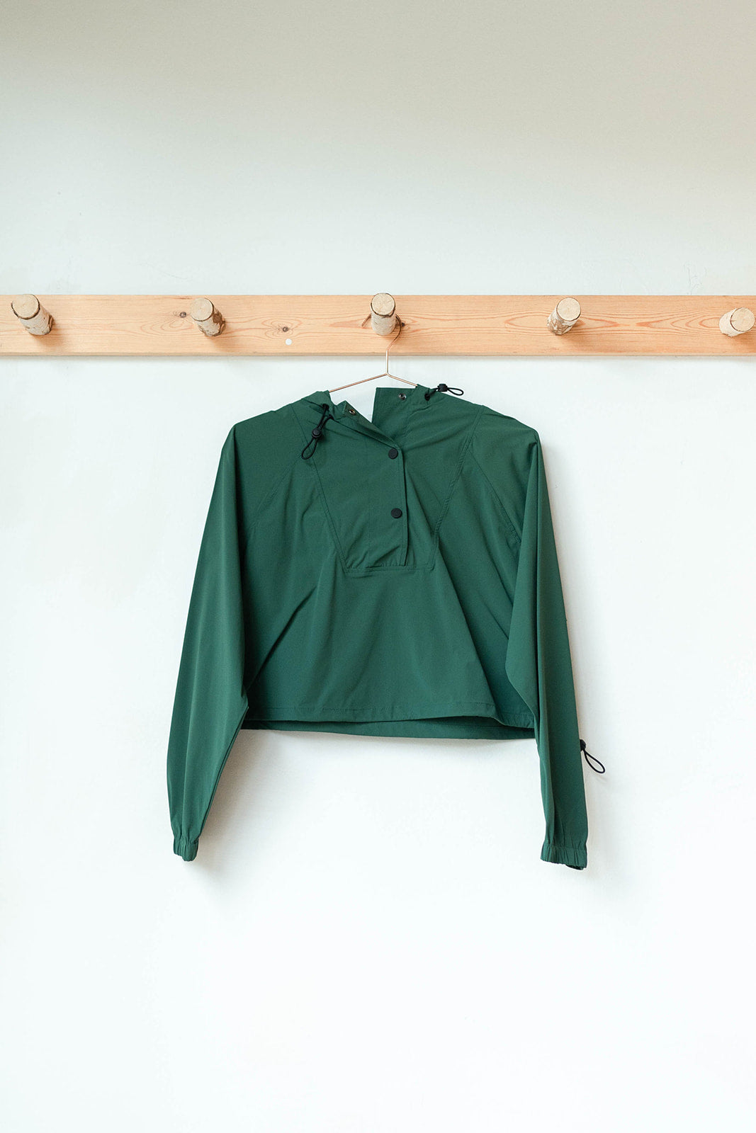 mode, waterproof snap pullover