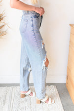 mode, jade destroyed jeans