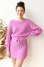 mode, tie waist sweater dress