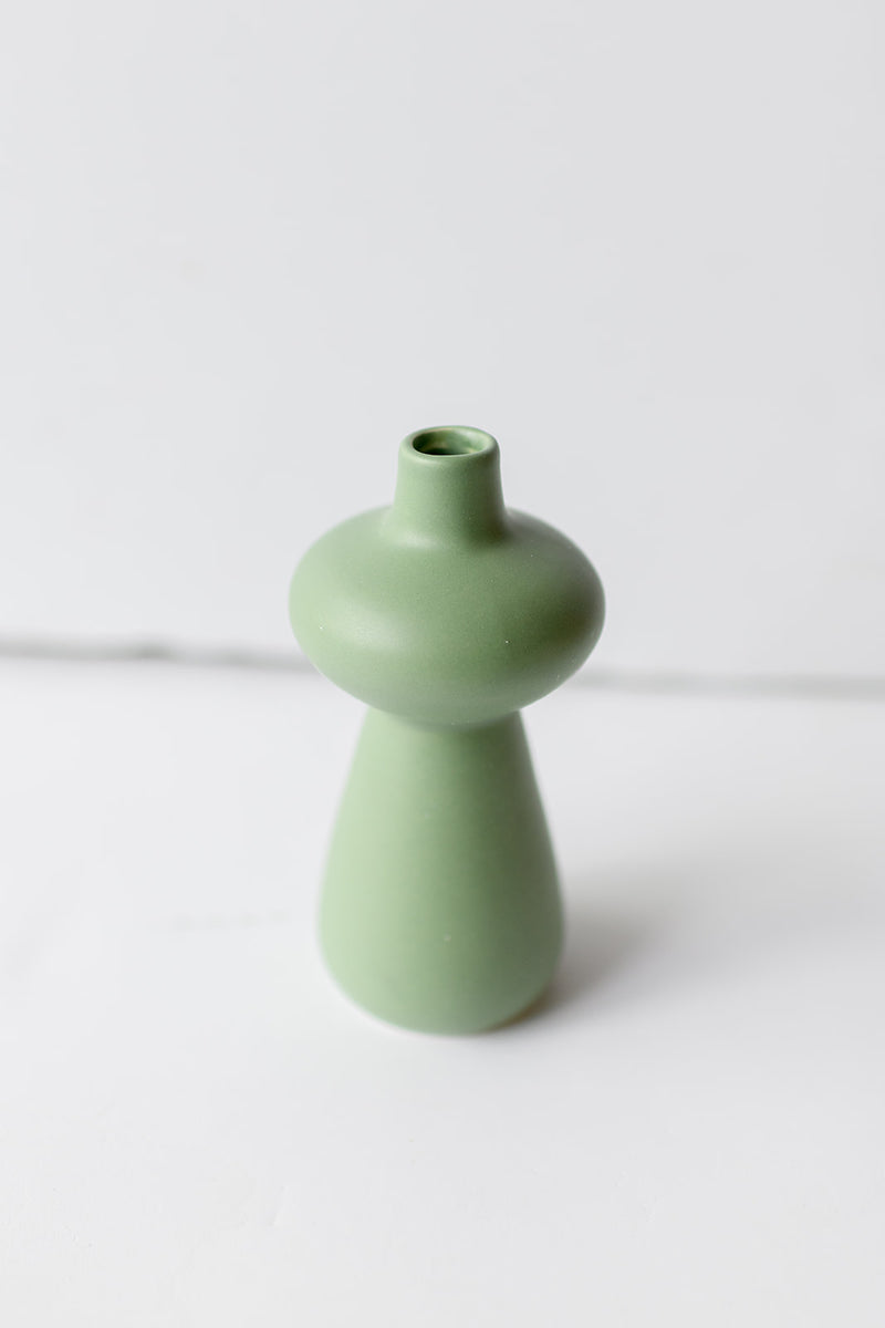mode, green sister vases