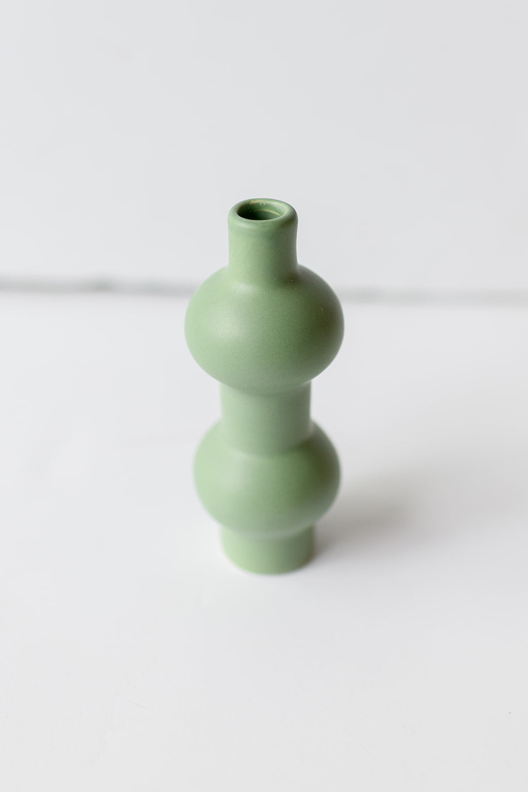 mode, green sister vases