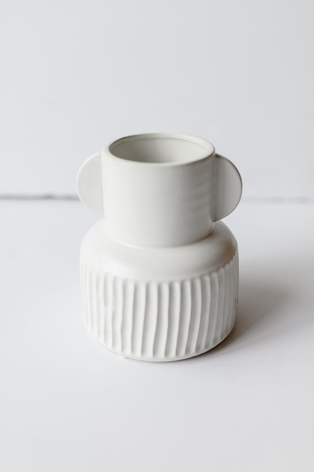 mode, pleated vase