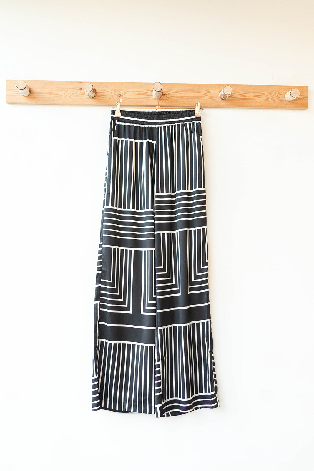 mode, keep it fresh printed pants