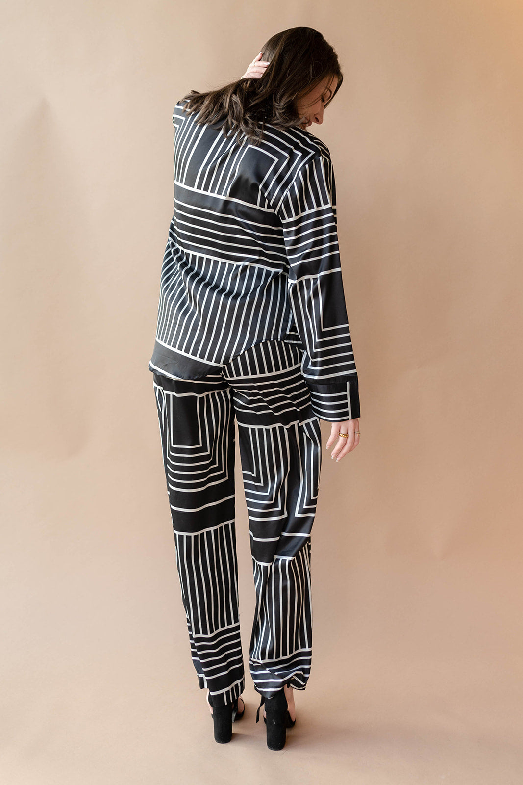 mode, keep it fresh printed pants