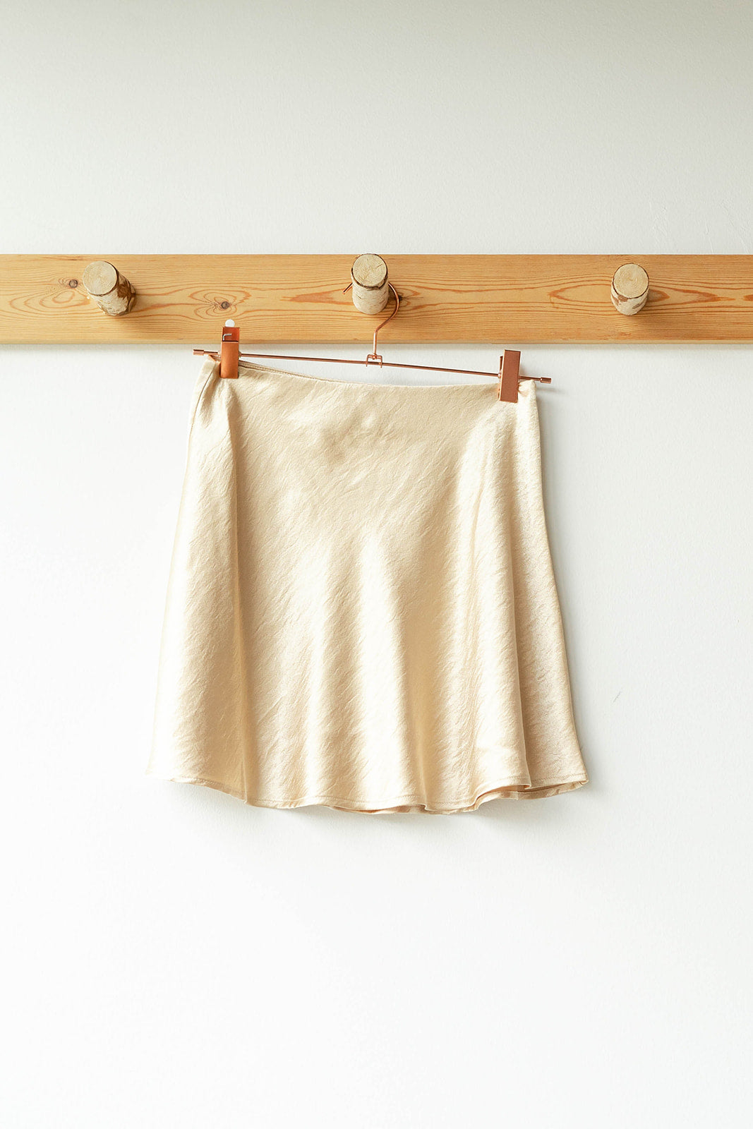 mode, aniya satin skirt