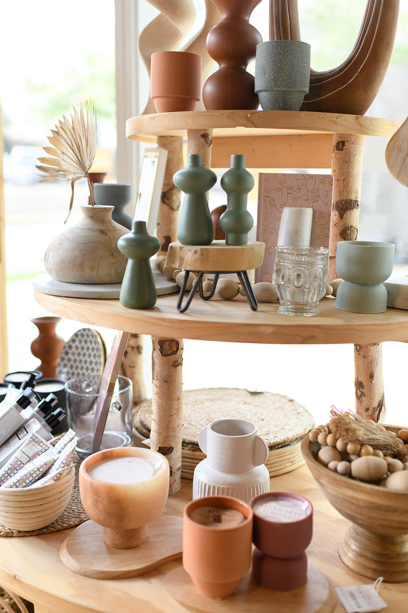 mode, green sister vases