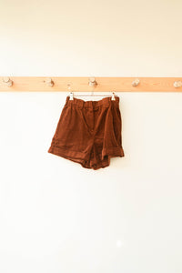 mode, corduroy shorts