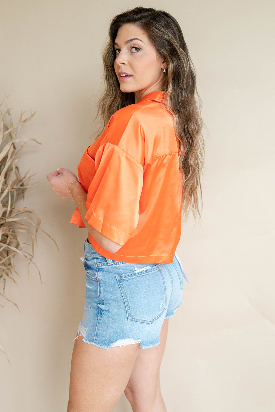 mode, the home team crop top