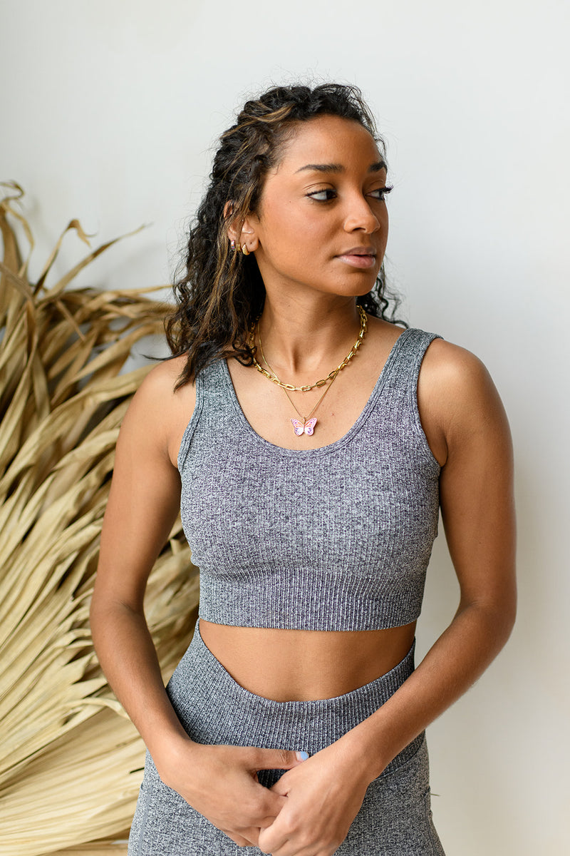mode, blurred lines sports bra