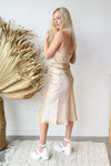 mode, high slits satin midi