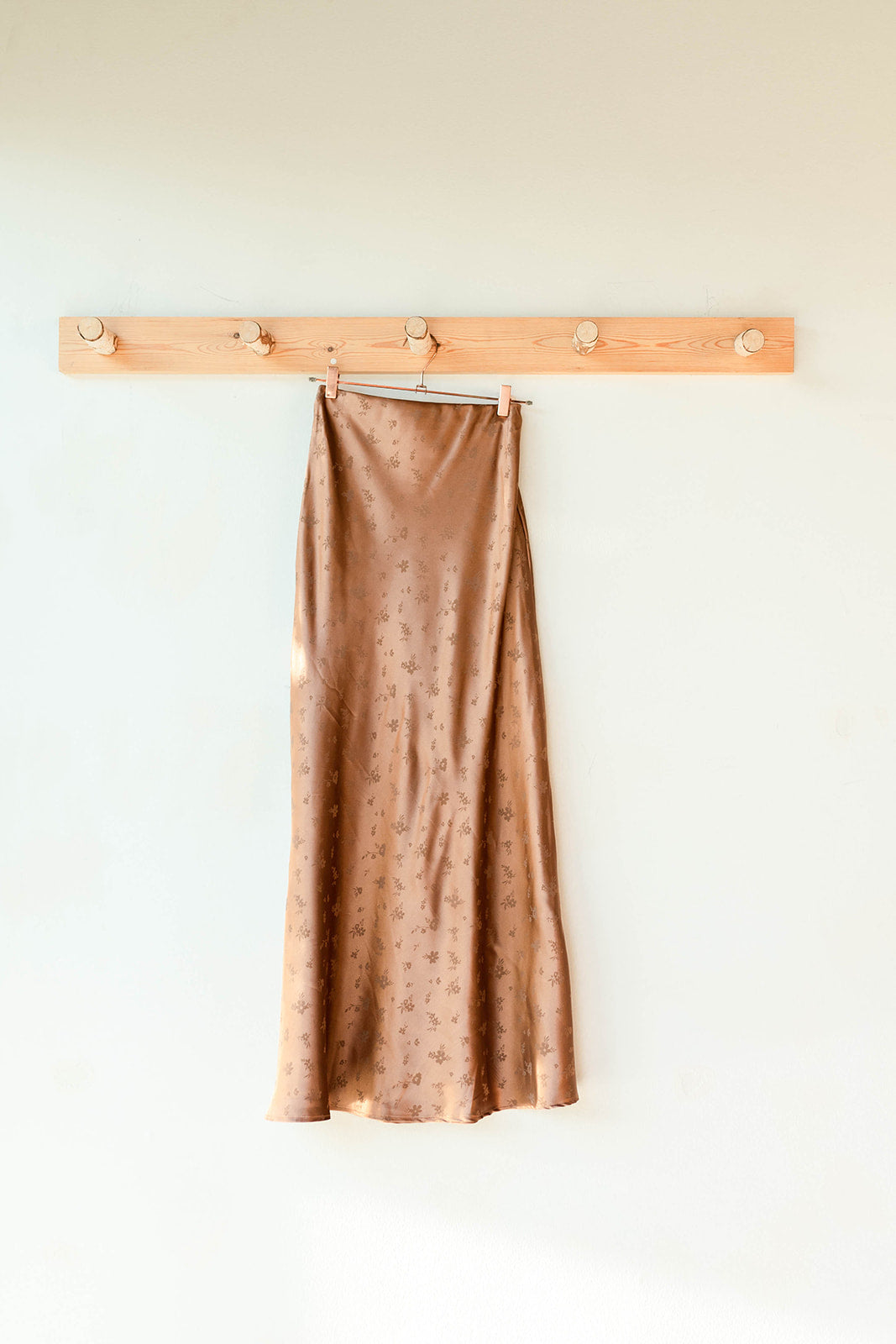 mode, ashlen satin midi skirt