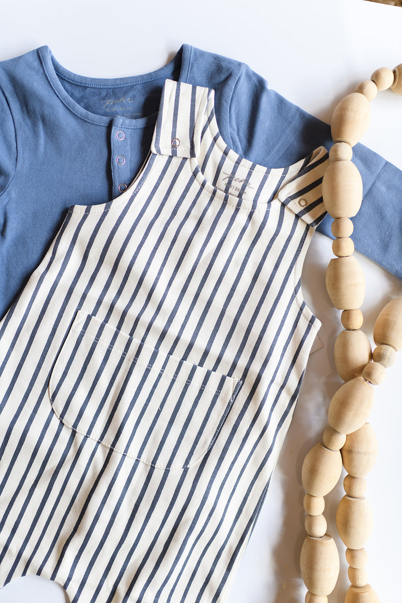 mode, striped overalls