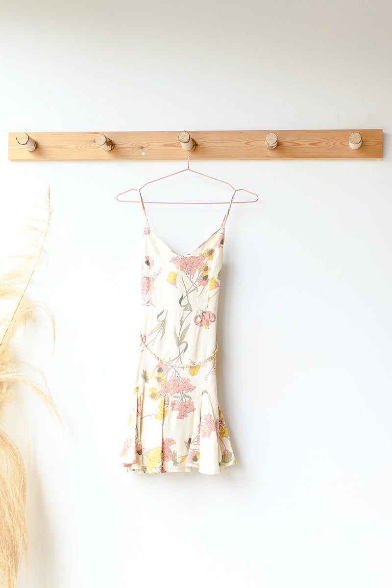 mode, all that time floral dress