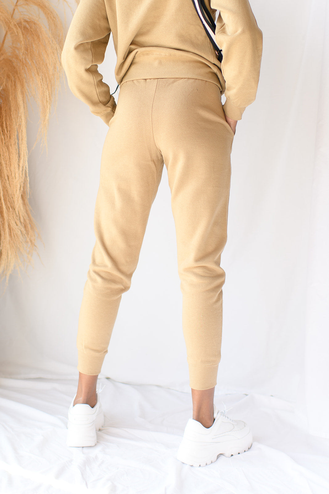 mode, luann joggers
