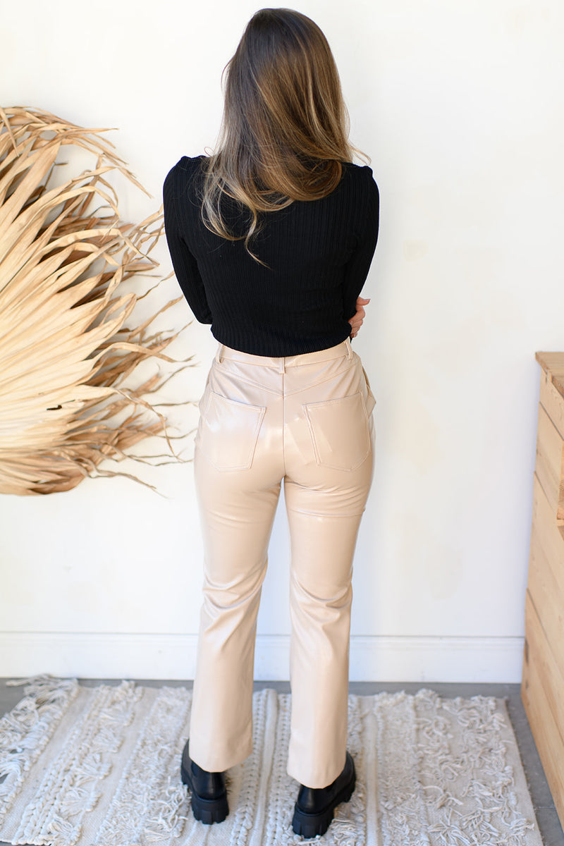 mode, shake your tail leather pants