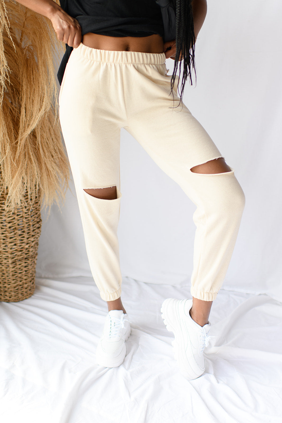 mode, gigi knee cut out joggers
