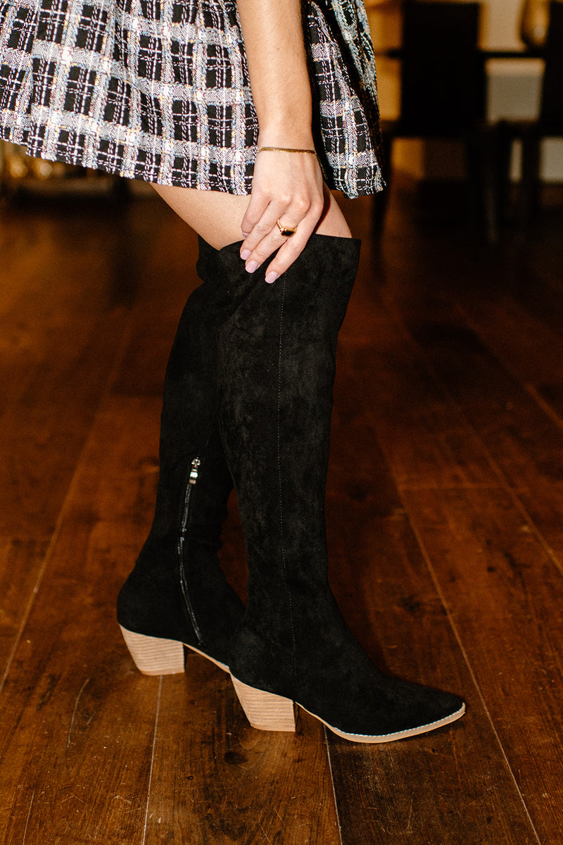mode, the tall arisa boot